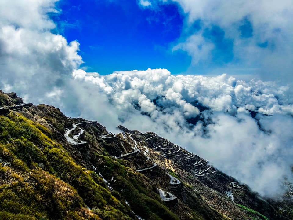 Panoramic view of Silk Route Zuluk zigzag road and valleys in East Sikkim with Himalayan mountains